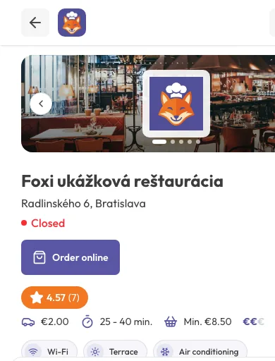 Ugyanennek az étterem-weboldalnak a mobilnézete a Rendelés online gombbal